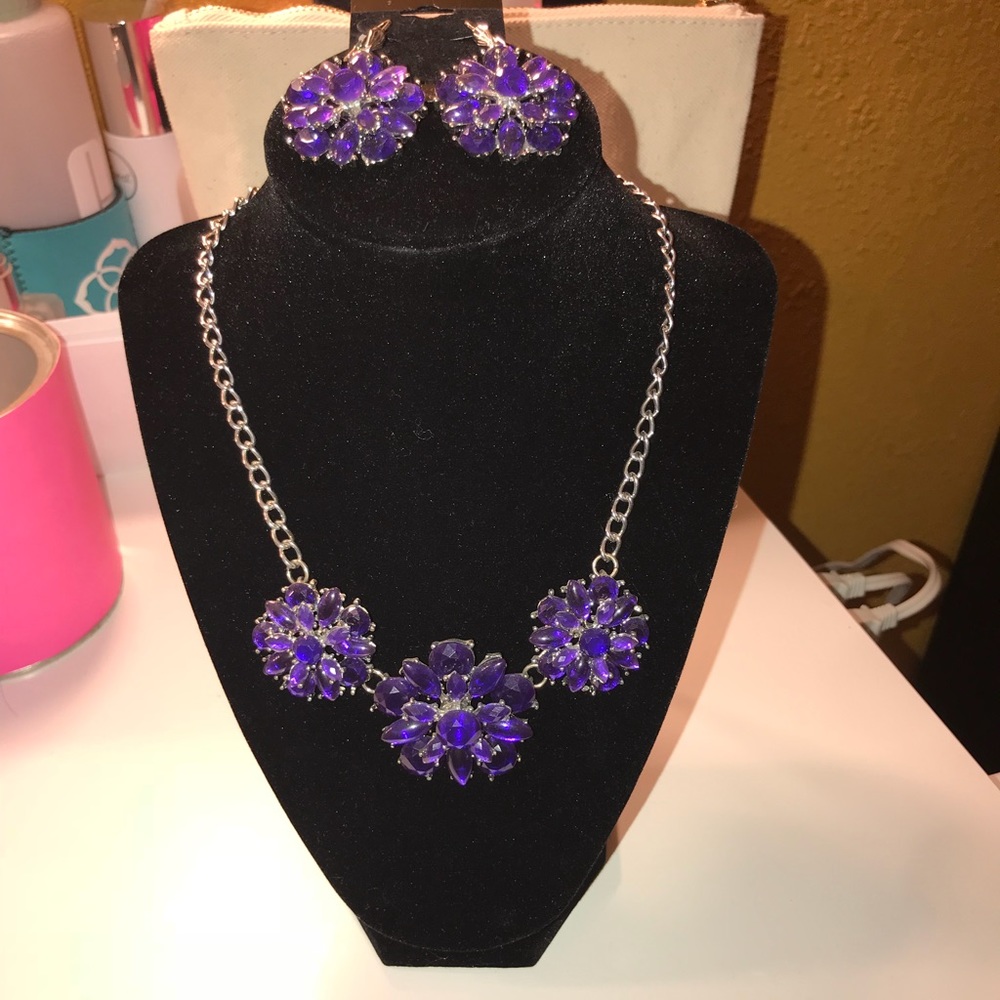 Purple necklace and earrings set.